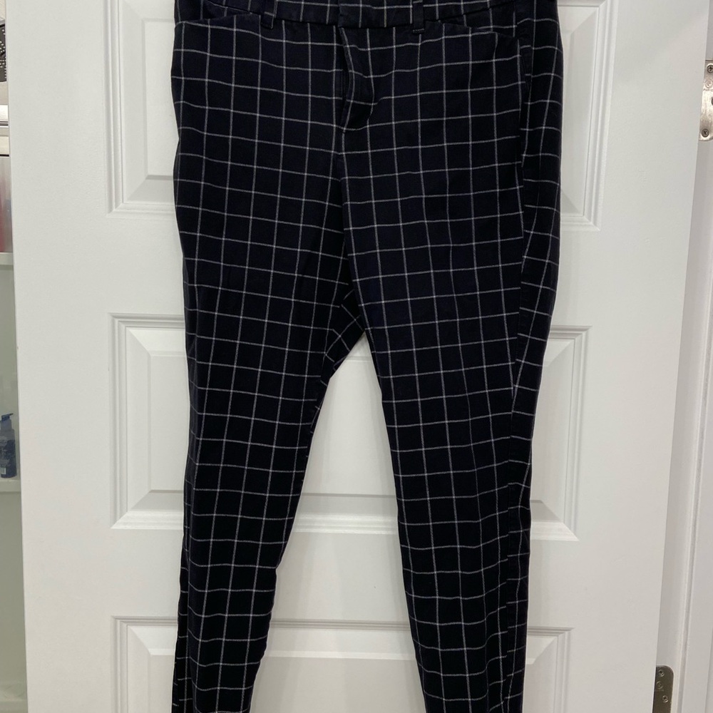 Old Navy Women's Black Checkered Trousers